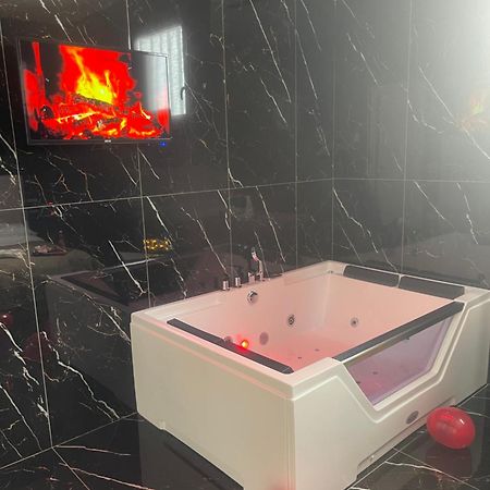 Life Hotel Casalnuovo Di Napoli Εξωτερικό φωτογραφία
